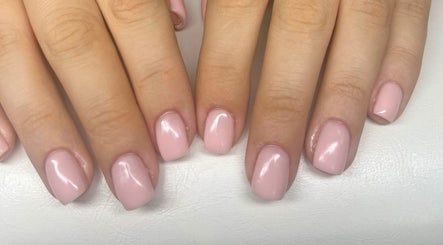 Imagen 2 de Claire’s Nails and Spray Tans