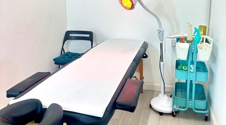 Immagine 2, Cupping Clinic