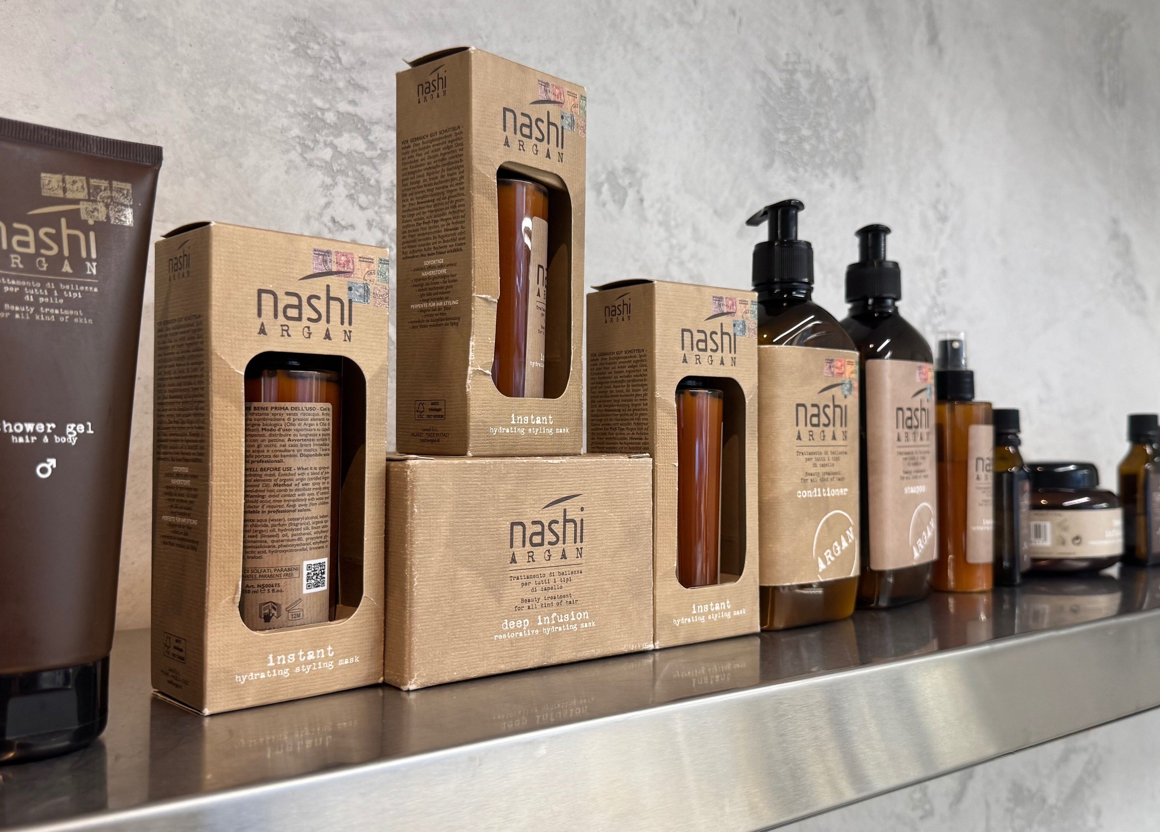 منتجات ناتشي أرجان معروضة في صالون SHNB | شنب، الرياض، منطقة الرياض، السعودية.