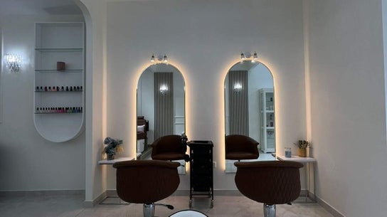 Enana Ladies Beauty Salon