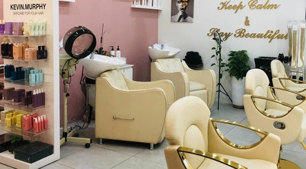 Paloma Beauty Salon