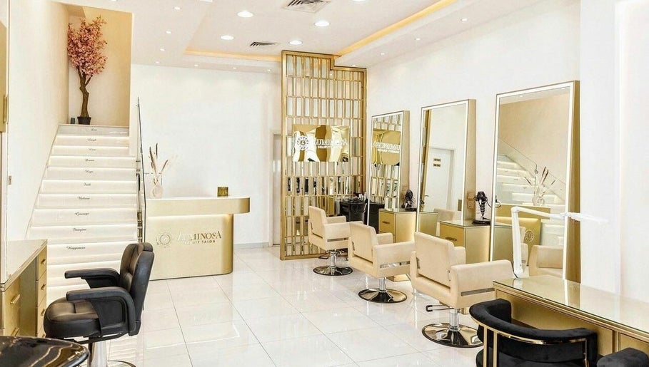 Luminosa Beauty Salon imaginea 1