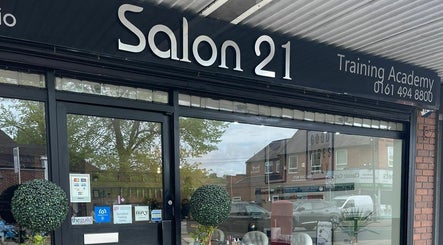 Salon 21 Beauty & Hair Studio