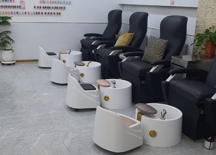 Relaxing spa chairs at Companion Beauty Salon and Spa Khalidiyah Mall, Abu Dhabi, AE, offering premium treatments.