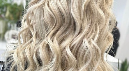 Blonde wavy hairstyle at Vivid Hair Studio, Antigonish, Nova Scotia, CA.
