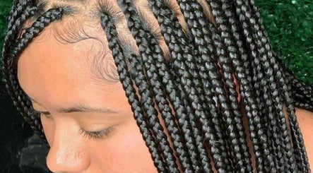 Sira African Hair Braiding - 22 Irvine Turner Blvd, Newark, NJ 07103, USA