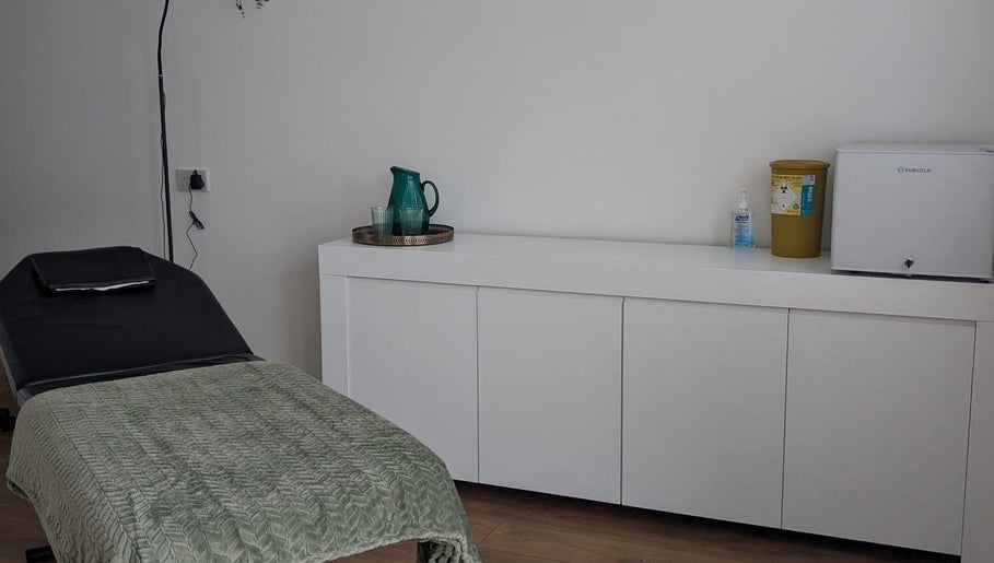SALO Aesthetics, bilde 1