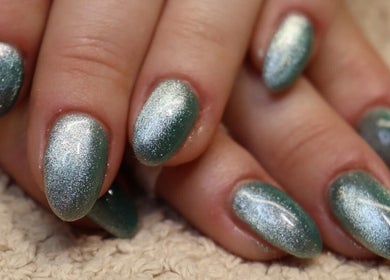 Elegant metallic nails at Bare Beauty Strensall, England, GB for a glamorous look.