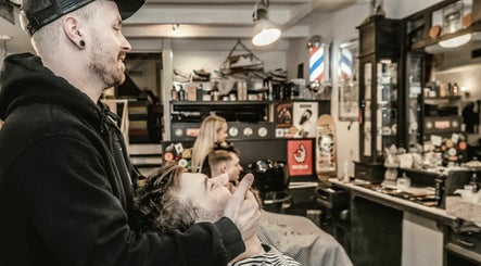 Hooftsaeck Barbershop image 2