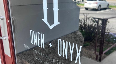 Omen + Onyx imagem 2