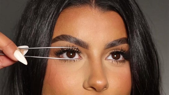 AM LASHES & BEAUTY