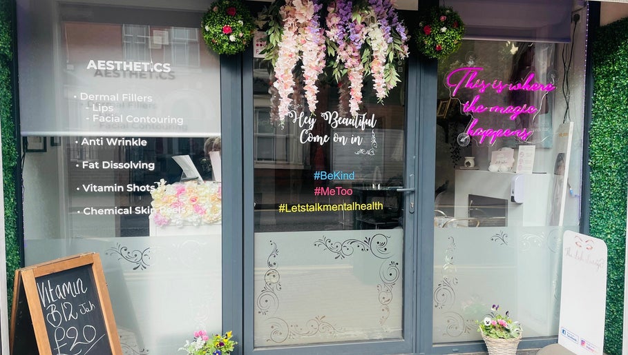 The Lash Lounge Hair & Beauty Boutique afbeelding 1