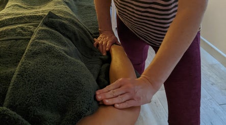 Chaldon Massage Therapy изображение 3