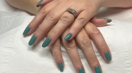 Soothe & Glow  image 2