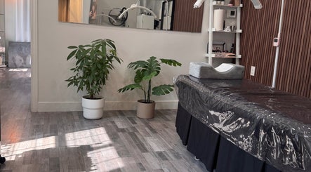 Relaxing treatment room at Browpick Beauty Bar & Spa, Port Moody, British Columbia, CA.