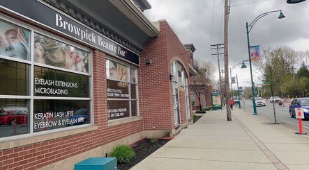 Charming exterior of Browpick Beauty Bar & Spa in Port Moody, British Columbia, CA highlighting top beauty services.