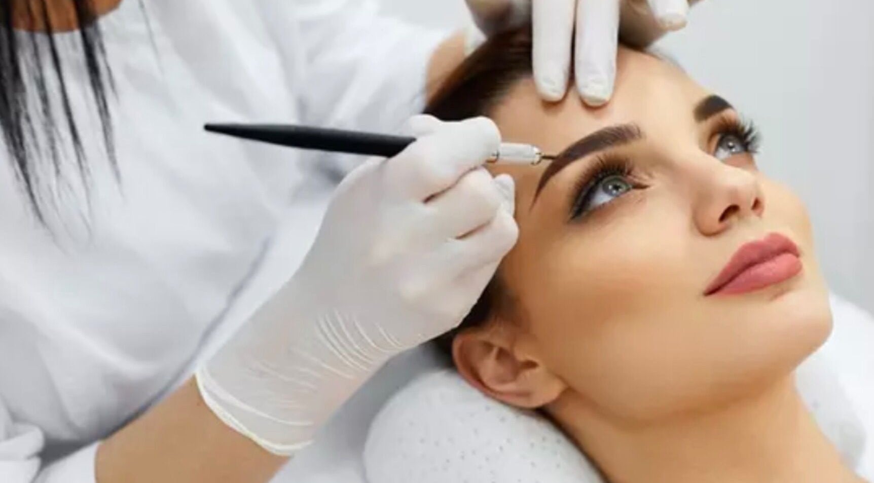 Eyebrow microblading at Shape & Glow Aesthetics Birmingham, Birmingham, England, GB offers flawless brows.