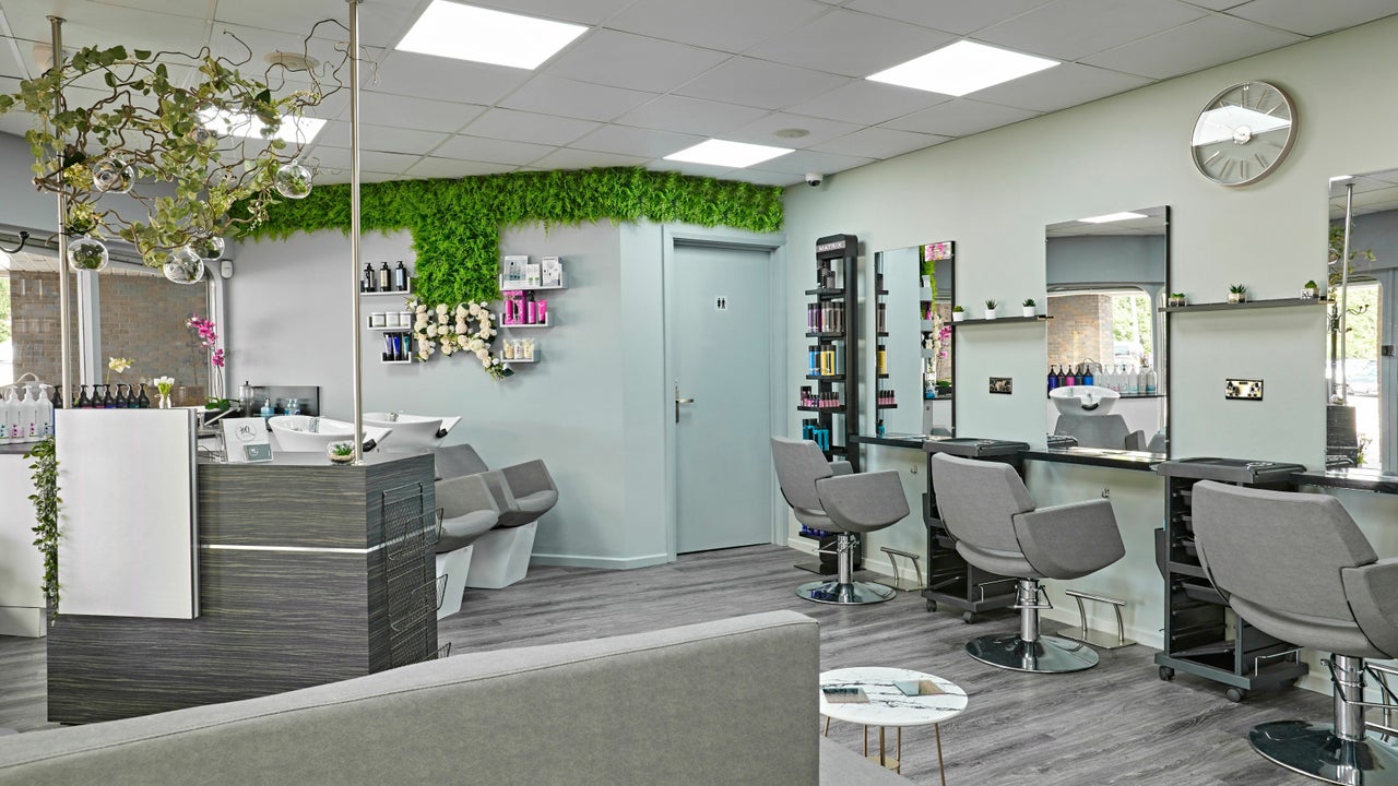 HQ hair ltd - Unit J Moor Allerton Centre, UK - Leeds | Fresha