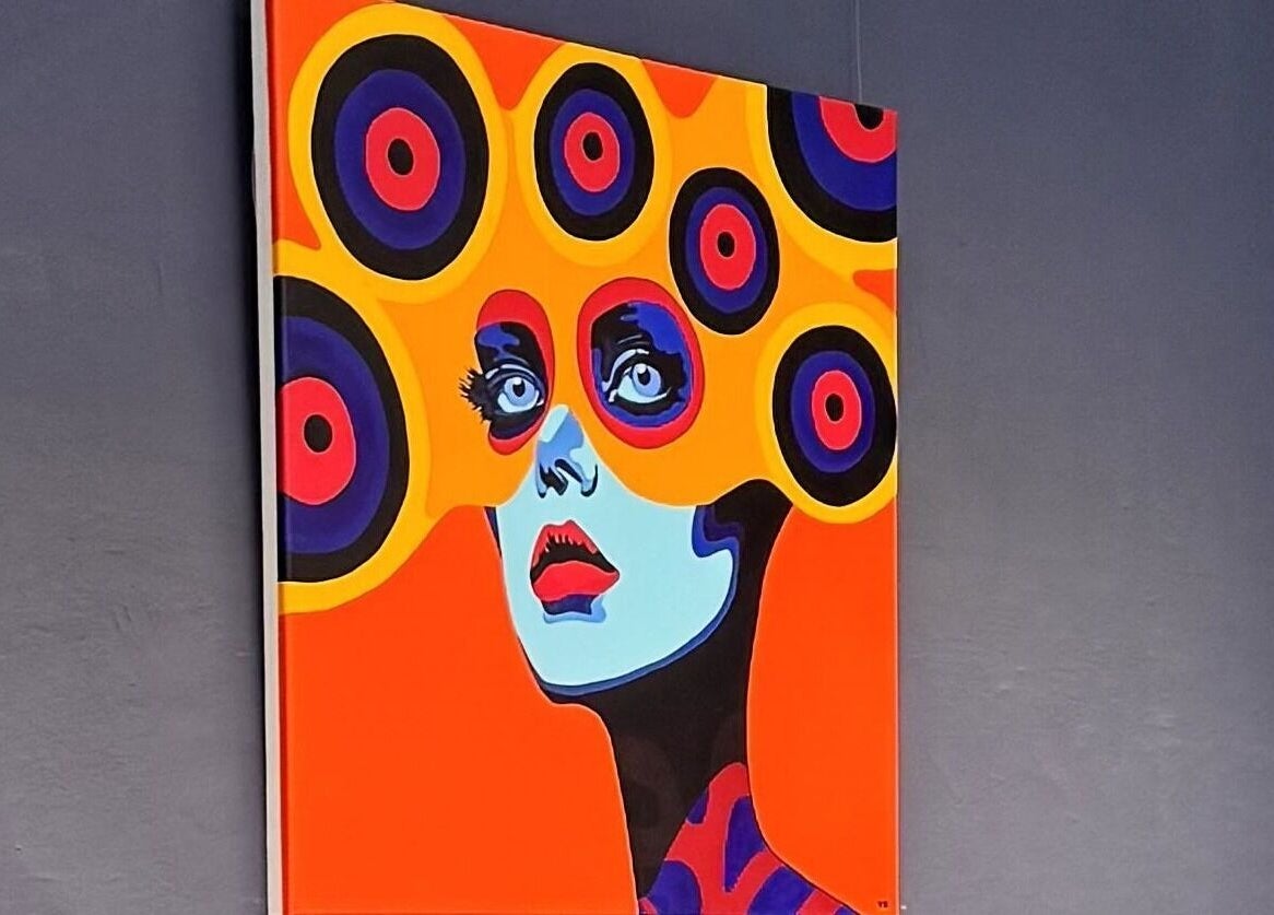 Farbenfrohes Porträt bei Krasota.Hamburg - Damir.Perukar, Hamburg, Hamburg, DE, das eine kreative Atmosphäre ausstrahlt.