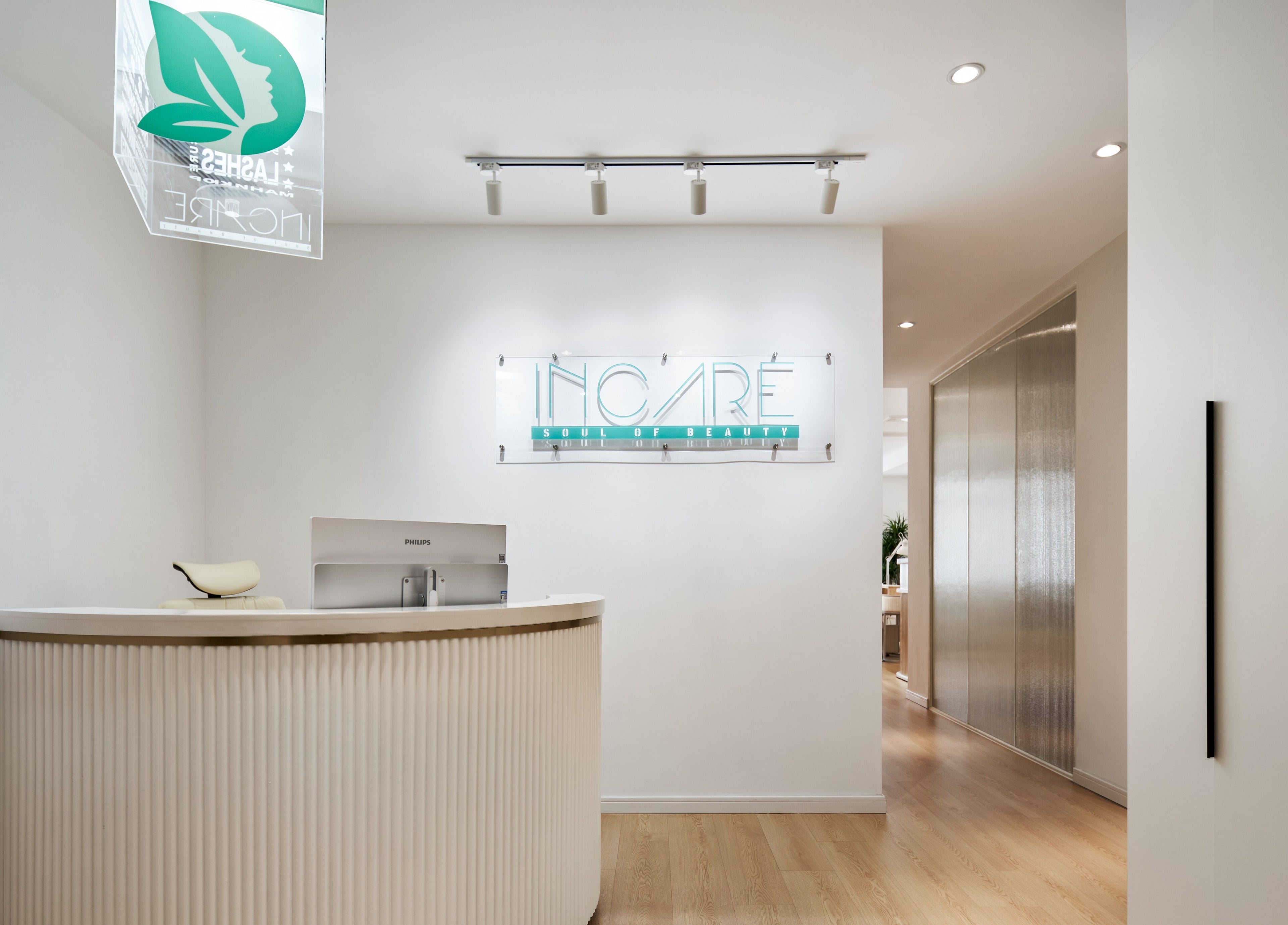 Elegant reception area of Incare Beauty in Shang Hai Shi, Shang Hai Shi, CN, showcasing modern design.