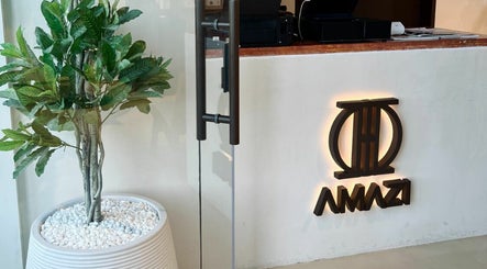 AMAZI Café & Barbershop