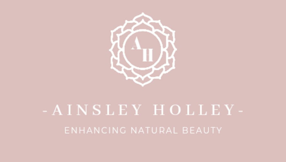 Ainsley Holley-Enhancing Natural Beauty – kuva 1
