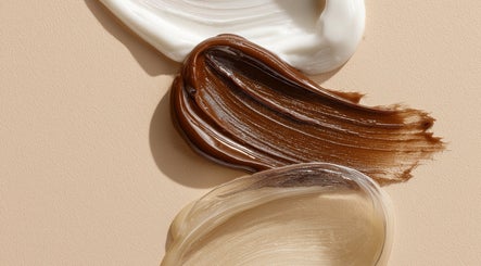 Imagen 2 de Luxurious Skin