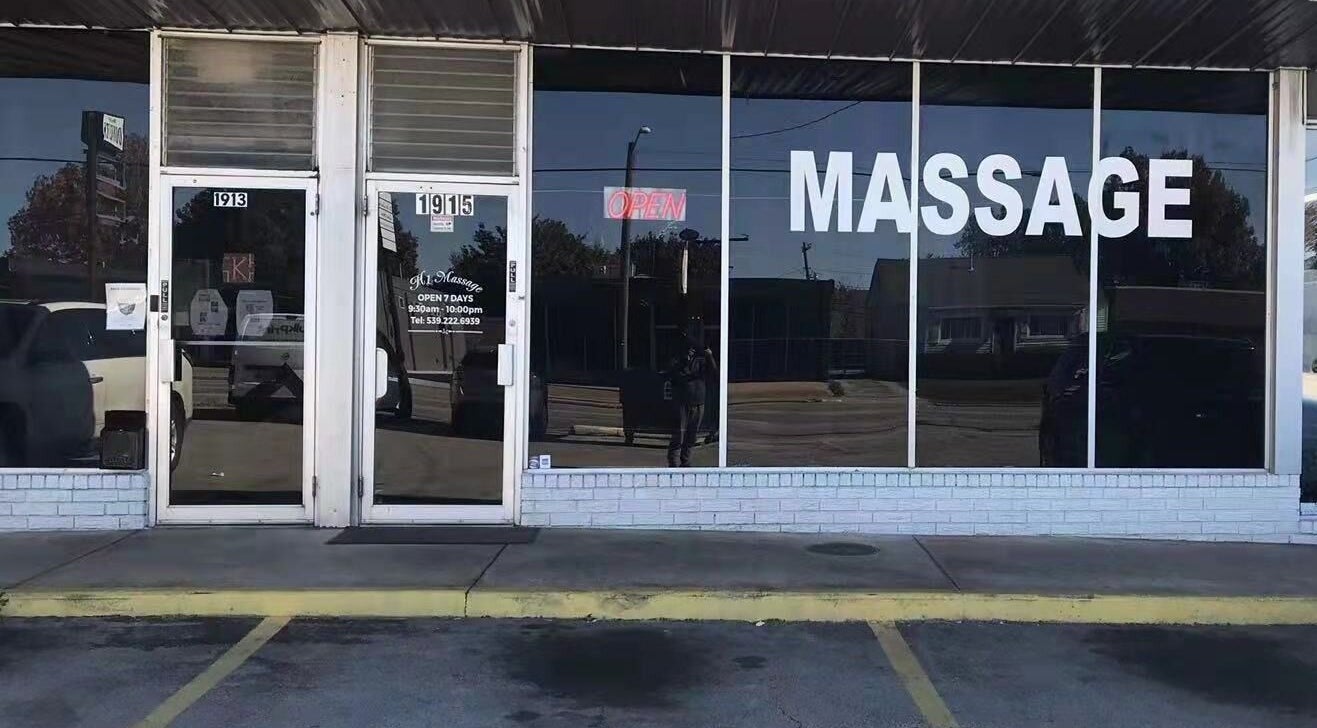 Front view of H1 Spa located in Tulsa, Oklahoma, US, showcasing its welcoming entrance.