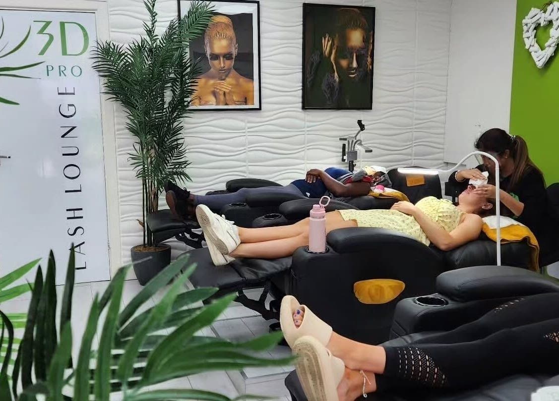 Relaxing lash treatment at 3D PRO LASHES ACADEMY, Bournemouth, England, GB with lush greenery and cozy chairs.