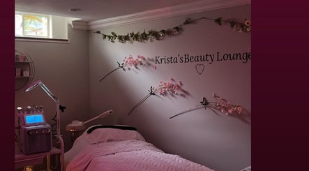 Calming treatment room at kristasbeautylounge, Vaughan, Ontario, CA, featuring soft lighting and floral decor.