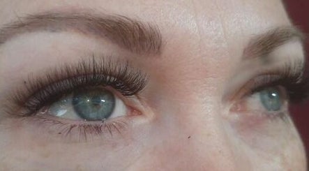 Lashes & Brows at Lydia's, bild 2