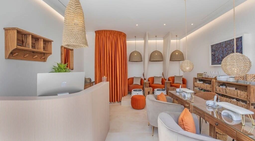 Εσωτερικό Hey You Nails - Kifisia, Kifisia, GR με κομψή σχεδίαση και φυσικό φωτισμό.