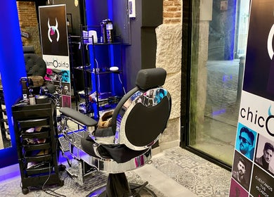 Interior moderno de Chicomalo Peluqueros, Madrid, Comunidad De Madrid, ES, con decoración sofisticada.