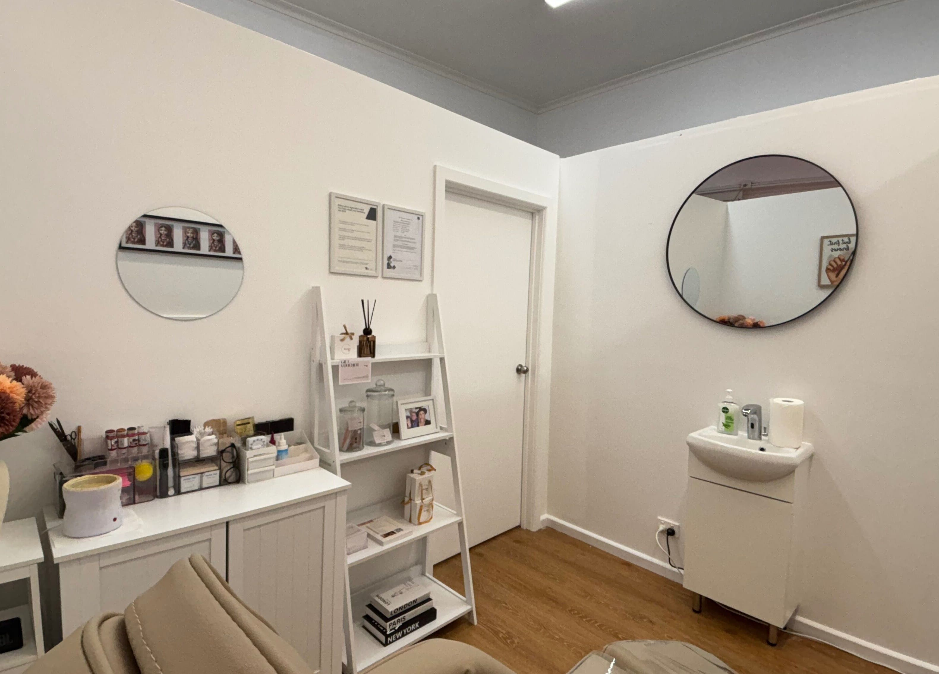 Relaxing treatment room at The Brow Design Co, Bentleigh East, Victoria, AU with modern decor and calming ambiance.