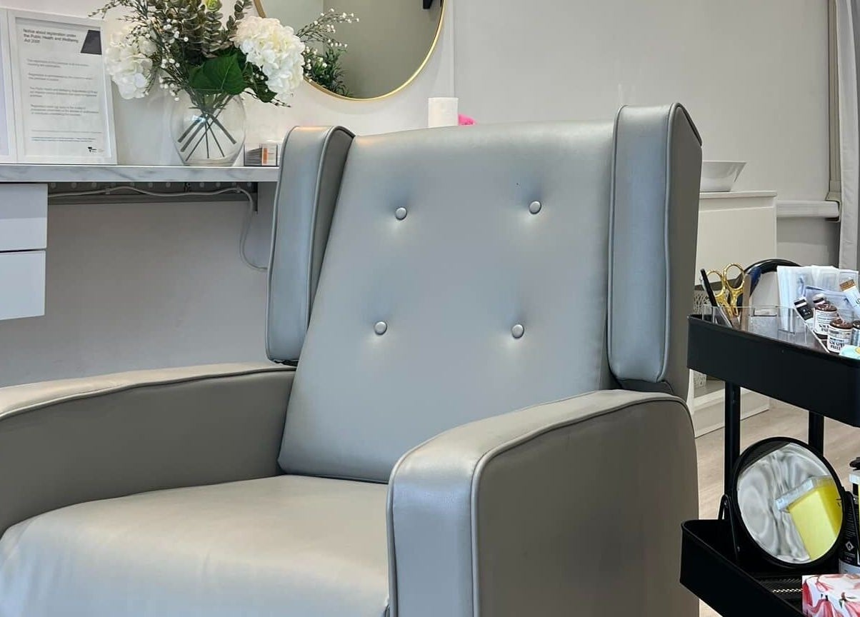 Plush chair for treatments at The Brow Design Co, Bentleigh East, Victoria, AU with tools ready.