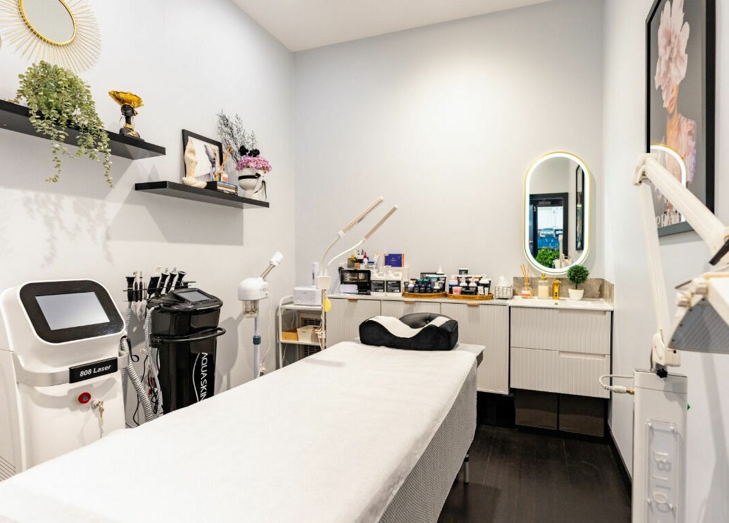 Modern beauty treatment room at Sol Brow and Lash, Melbourne, Victoria, AU. Stylish decor and advanced equipment.