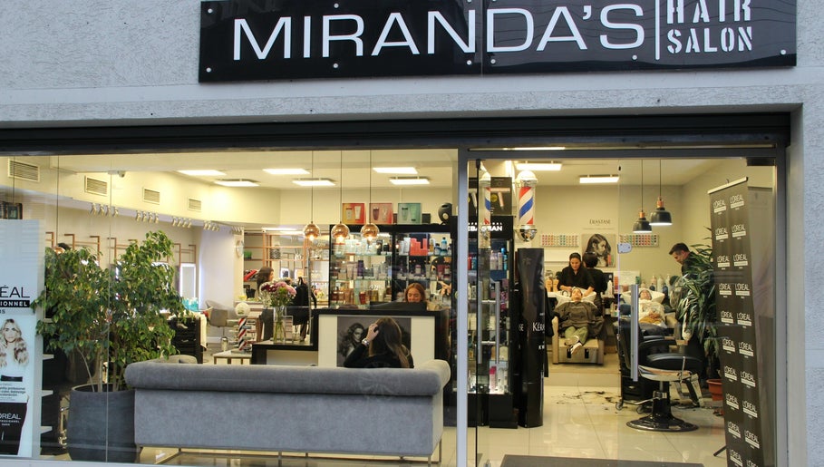 Mirandas Hair Salon afbeelding 1