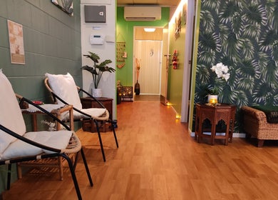 Cozy seating area at Panwa Massage and Therapy offering a tranquil atmosphere in Auckland, Auckland, NZ.