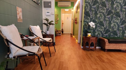 Cozy seating area at Panwa Massage and Therapy offering a tranquil atmosphere in Auckland, Auckland, NZ.
