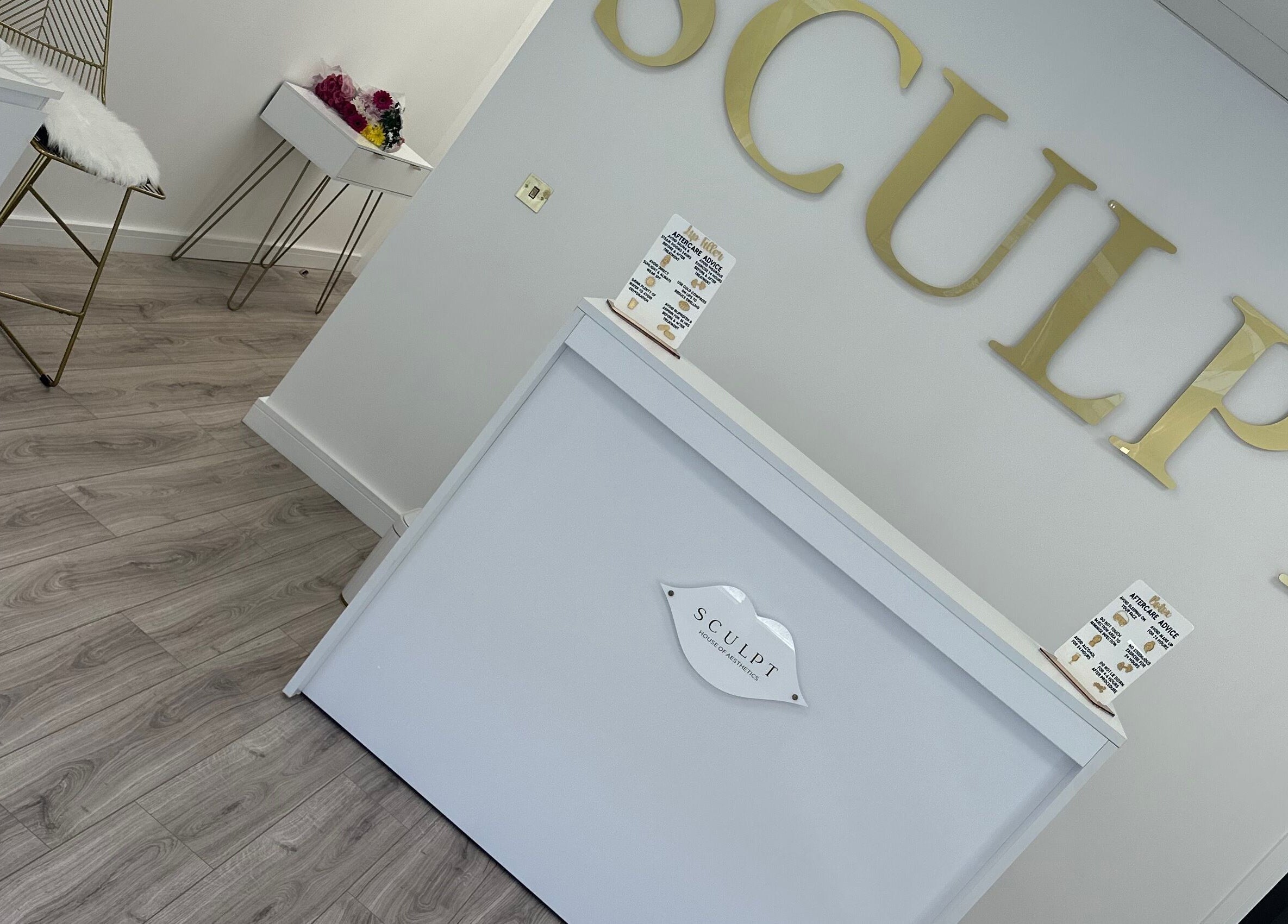 Sculpt House of Aesthetics reception area in Johnstone, Scotland, GB featuring sleek decor and modern design.