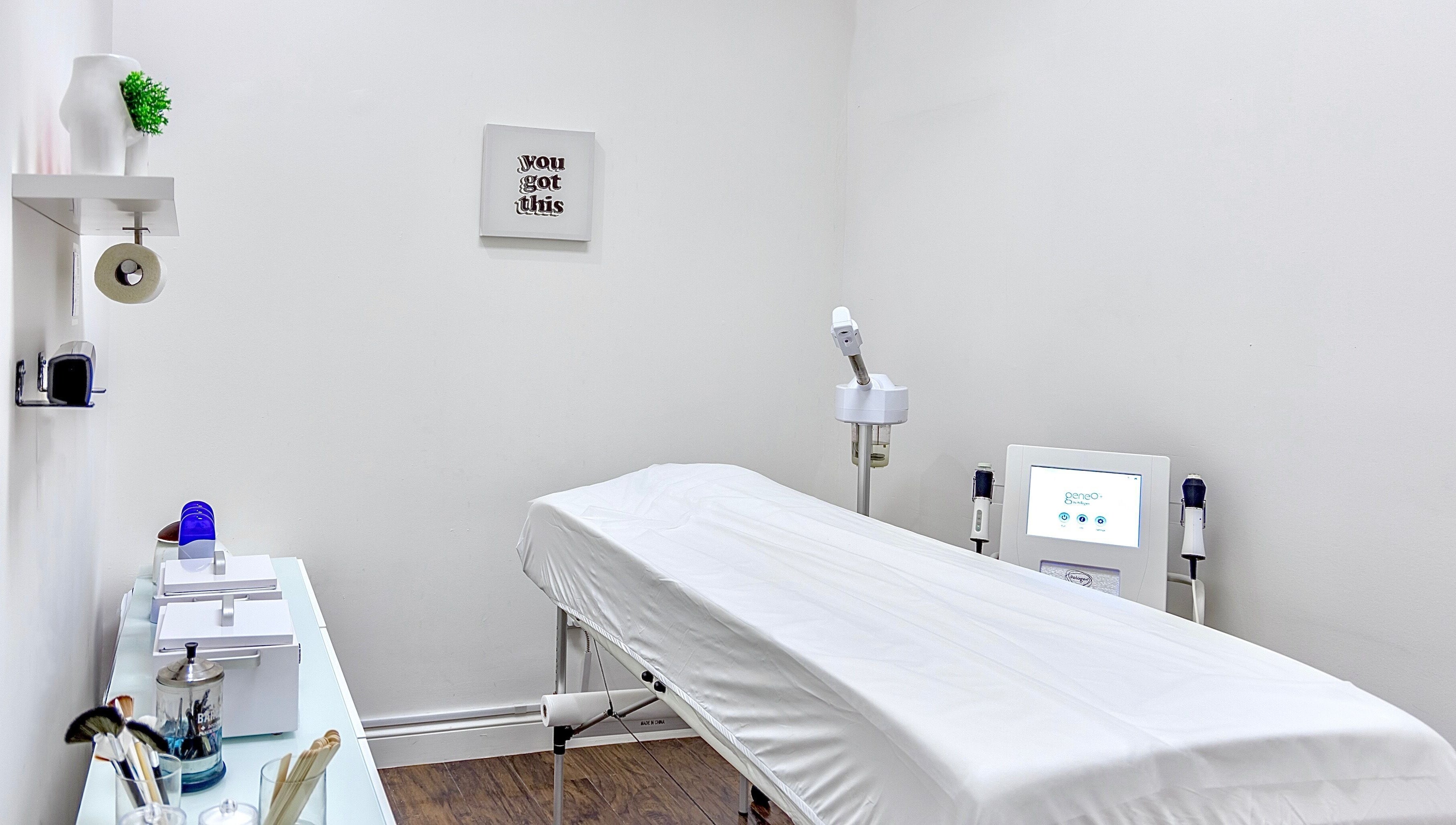 Calm treatment room at Skin From Brazil, Stockbridge, Georgia, US with modern equipment and cozy ambiance.