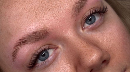 Close-up of expertly groomed eyebrows and lashes at Aleighas Beauty, Guildford, England, GB.