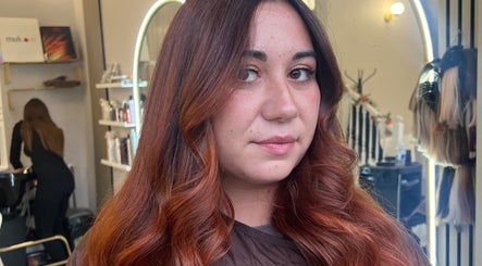 Olivia Armitage Hair image 2
