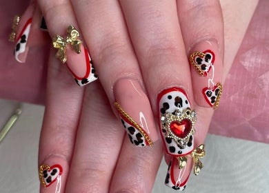 Stunning nail art with heart and gold details at RachB Beauty, Edenderry, County Offaly, IE.