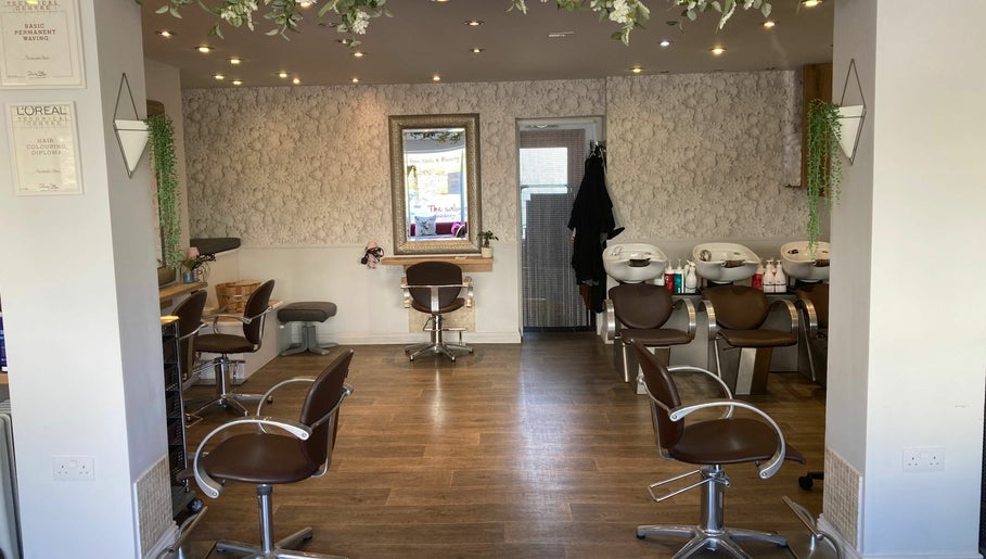 The Salon Wadebridge billede 1