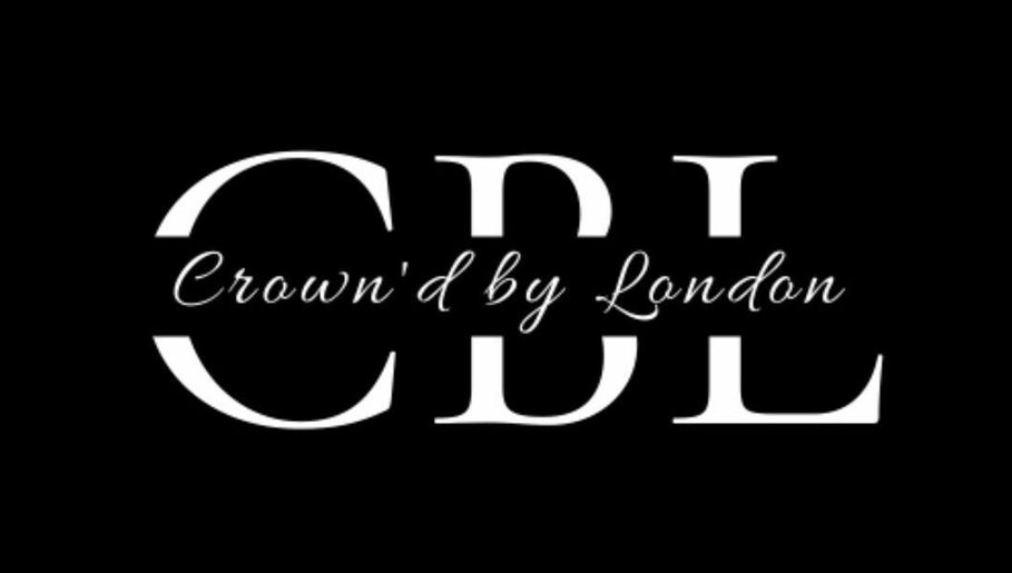 Crown'd by London, bild 1