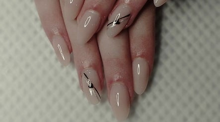 Angel's Wicked Nails afbeelding 2