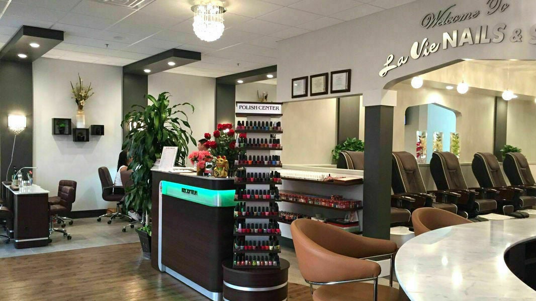 LaVie Nail Lounge | Good nail salon in Surrey, BC V4N 0X8