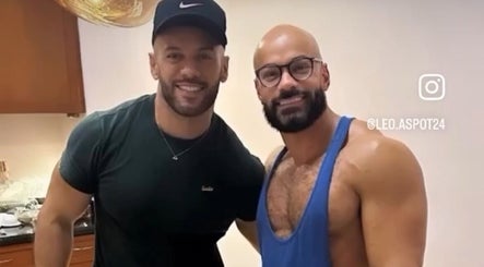 AlexSpot24 Miami - Mens Spa, Body Trimming, Waxing, Laser & Massage Specialized for Men