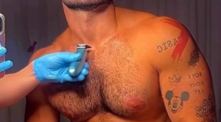 Alexspot24 NYC-Mens Grooming, Mens Waxing & Massage Spa image 3